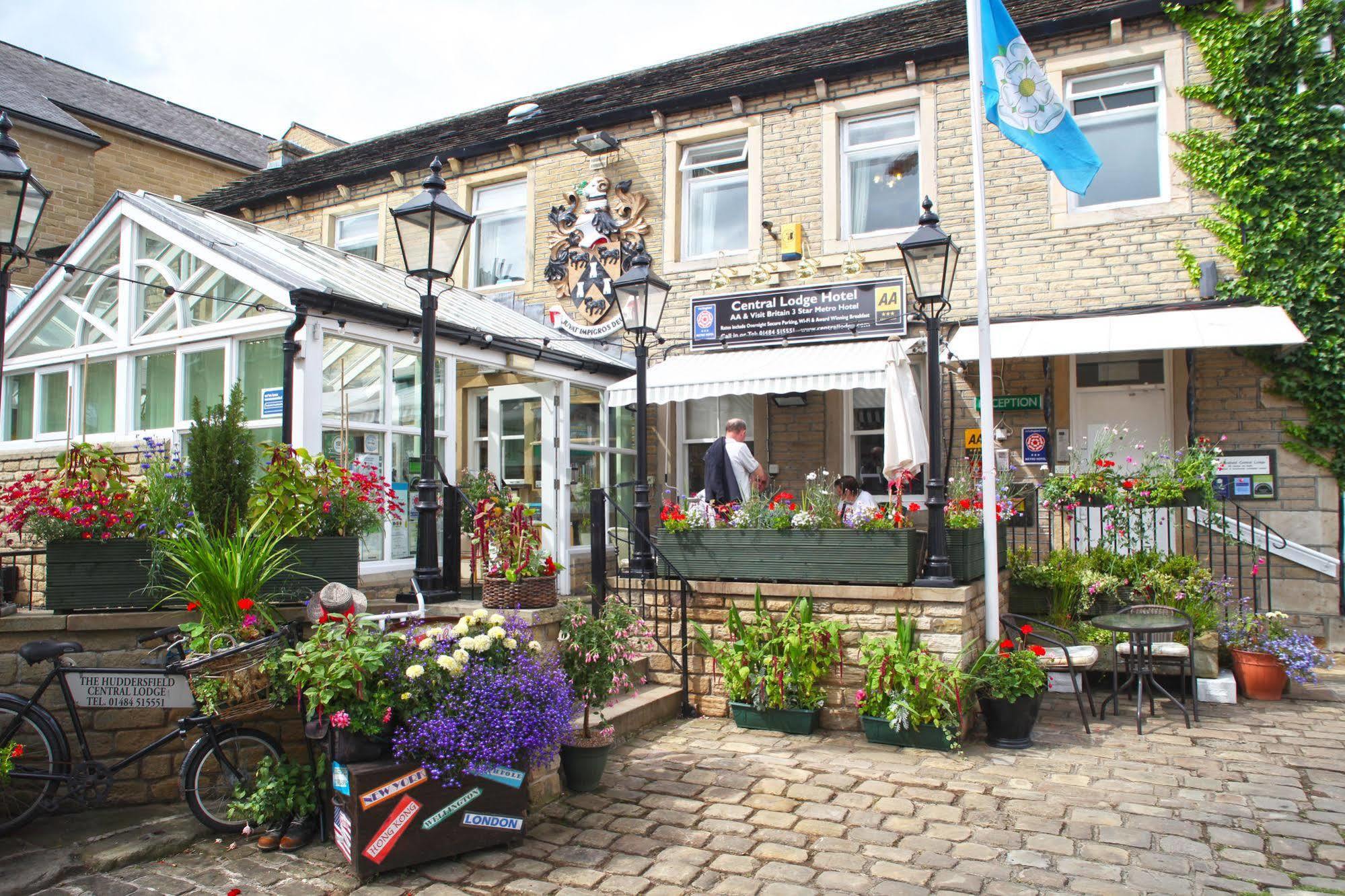 Huddersfield Central Lodge エクステリア 写真